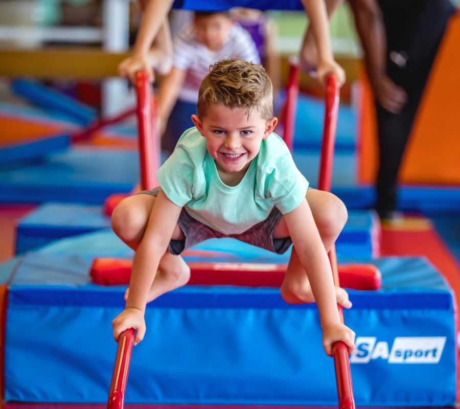 Fitness for the whole family: Playing with the children makes for a fun  workout
